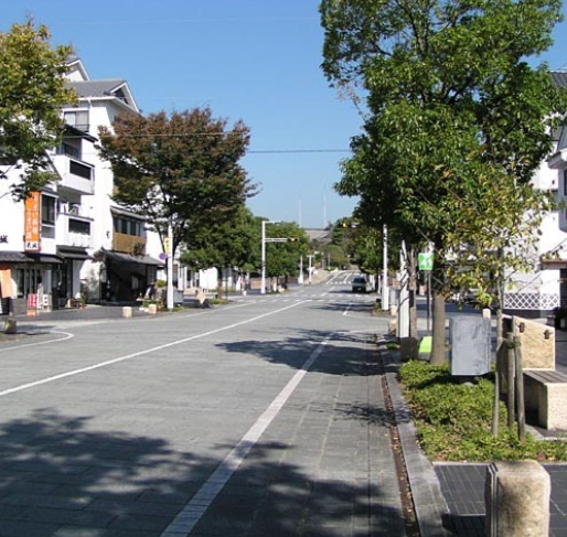 【静岡4地域】夏の葬儀服装マナー｜長袖シャツ＋黒ネクタイは必要？暑さ対策と地域別マナー