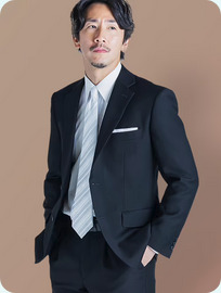 静岡県の入学式｜写真に残る父親スーツは3泊4日8,000円で整える選択