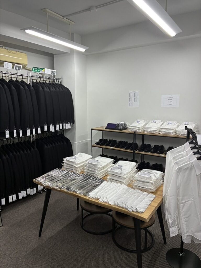 今すぐ喪服 東京神田メンズ店の店内